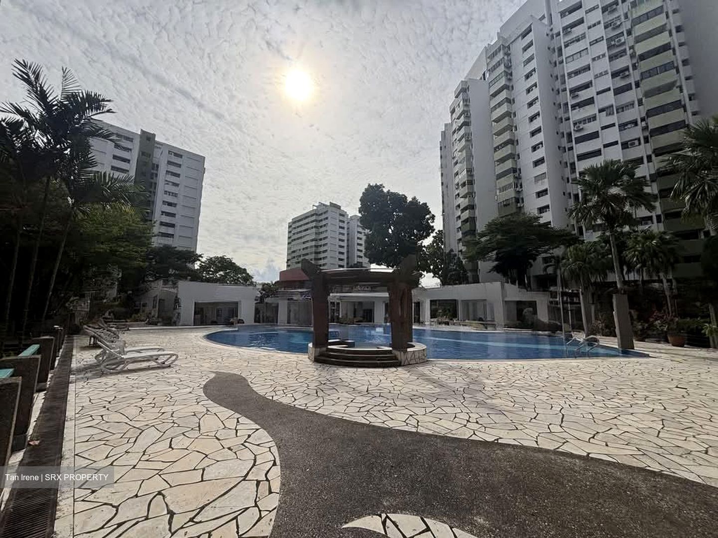 Pine Grove (D21), Condominium #578574521